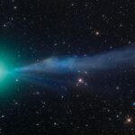 ستاره‌ای دنباله‌دار با دو دم